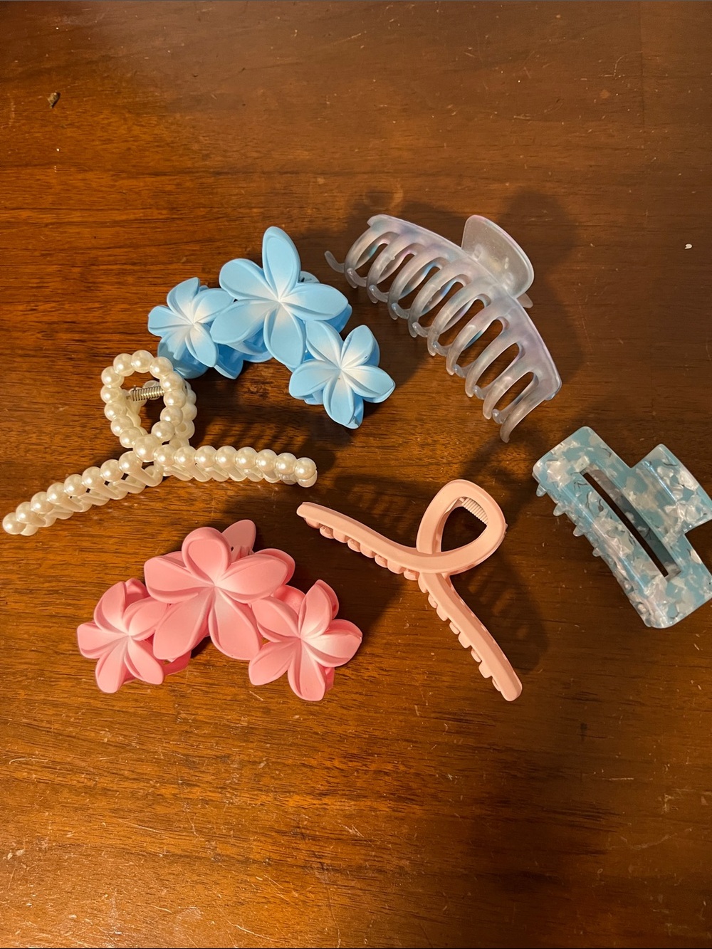 Assorted Women’s Hair Clip Set - Blue, Pink, Pearl, Clear